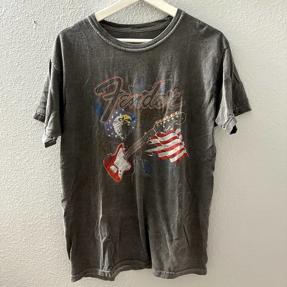 Fender Men's Dark Gray American Eagle Guitar Vintage Short Sleeve Shirt Medium - Picture 3 of 7